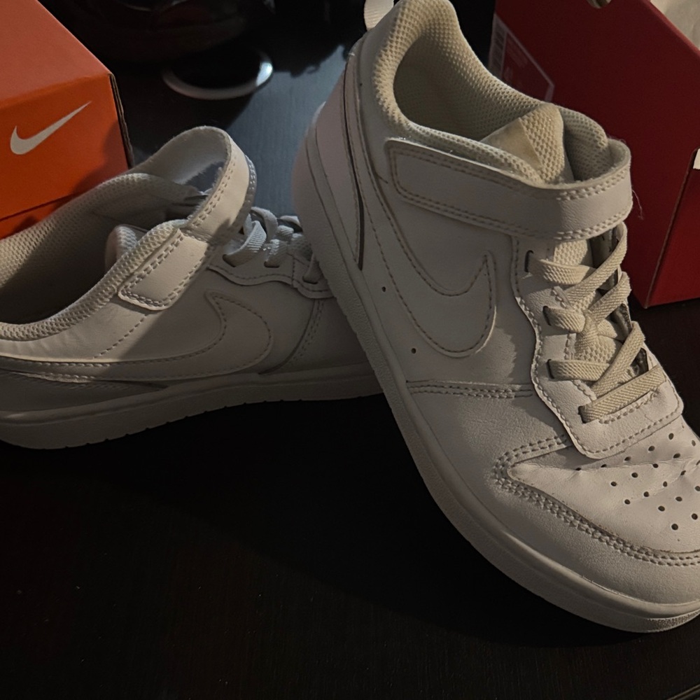 Nike Kids White Low-Top Velcro & Lace Sneakers